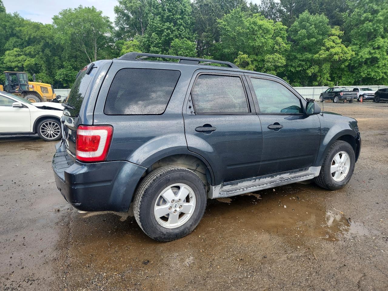 2009 FORD ESCAPE