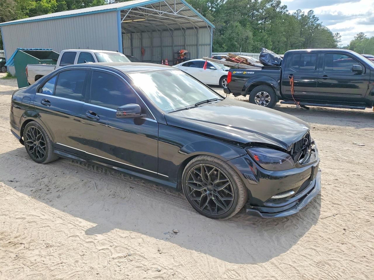 2011 MERCEDES-BENZ C-CLASS