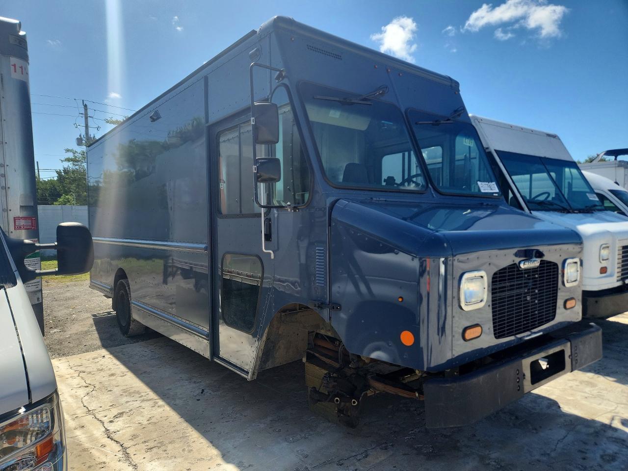 2021 FREIGHTLINER Mt45g