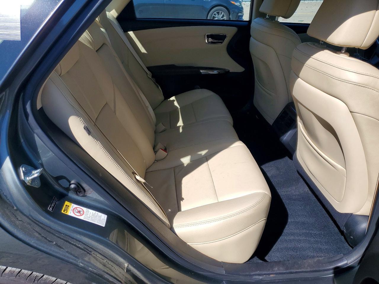 2013 TOYOTA Avalon