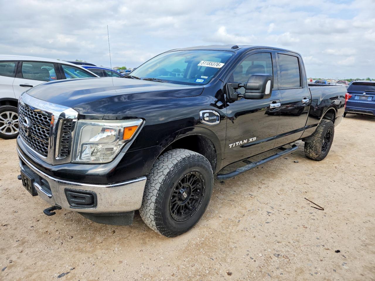 2016 NISSAN Titan