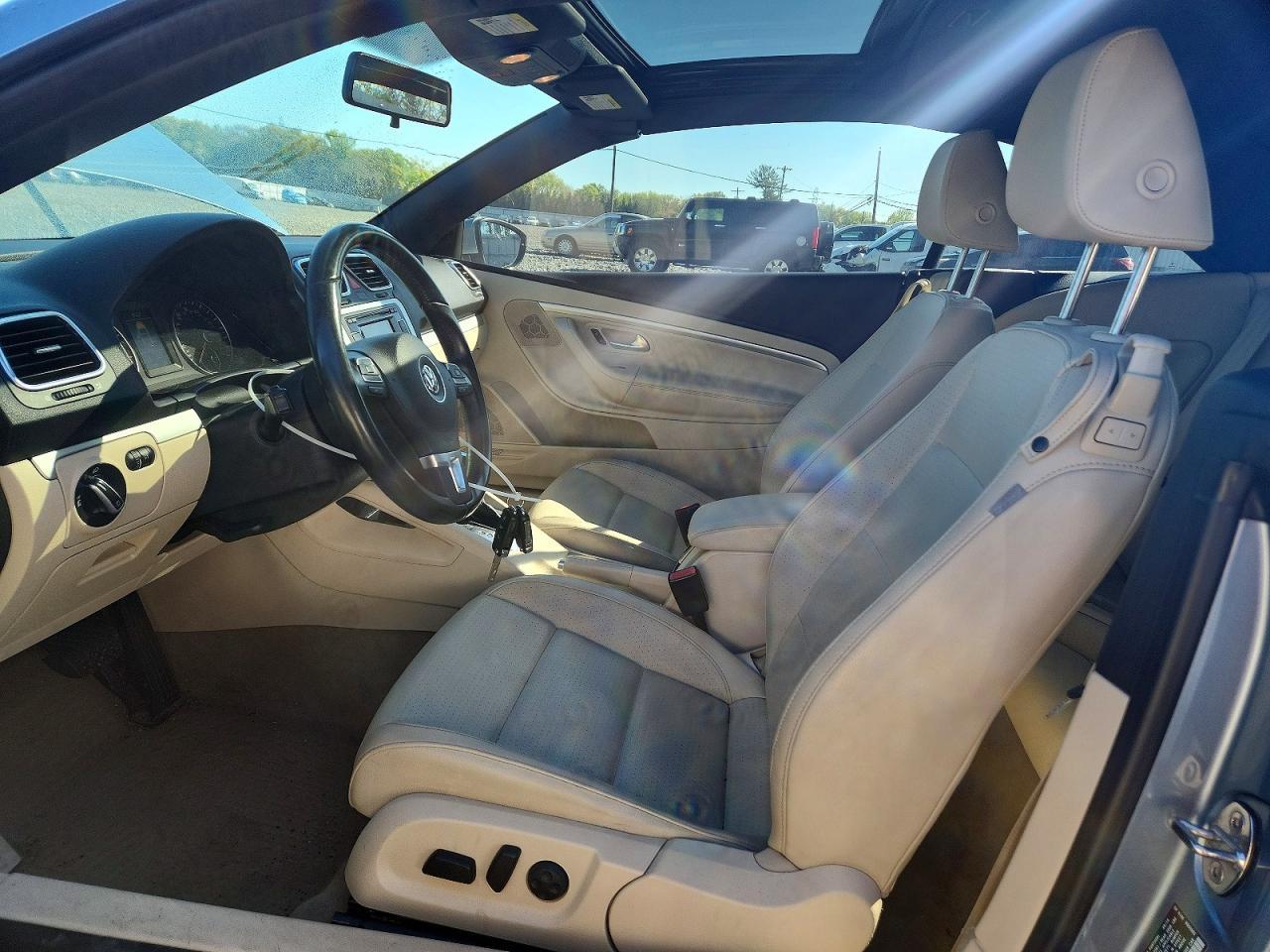 2015 VOLKSWAGEN EOS