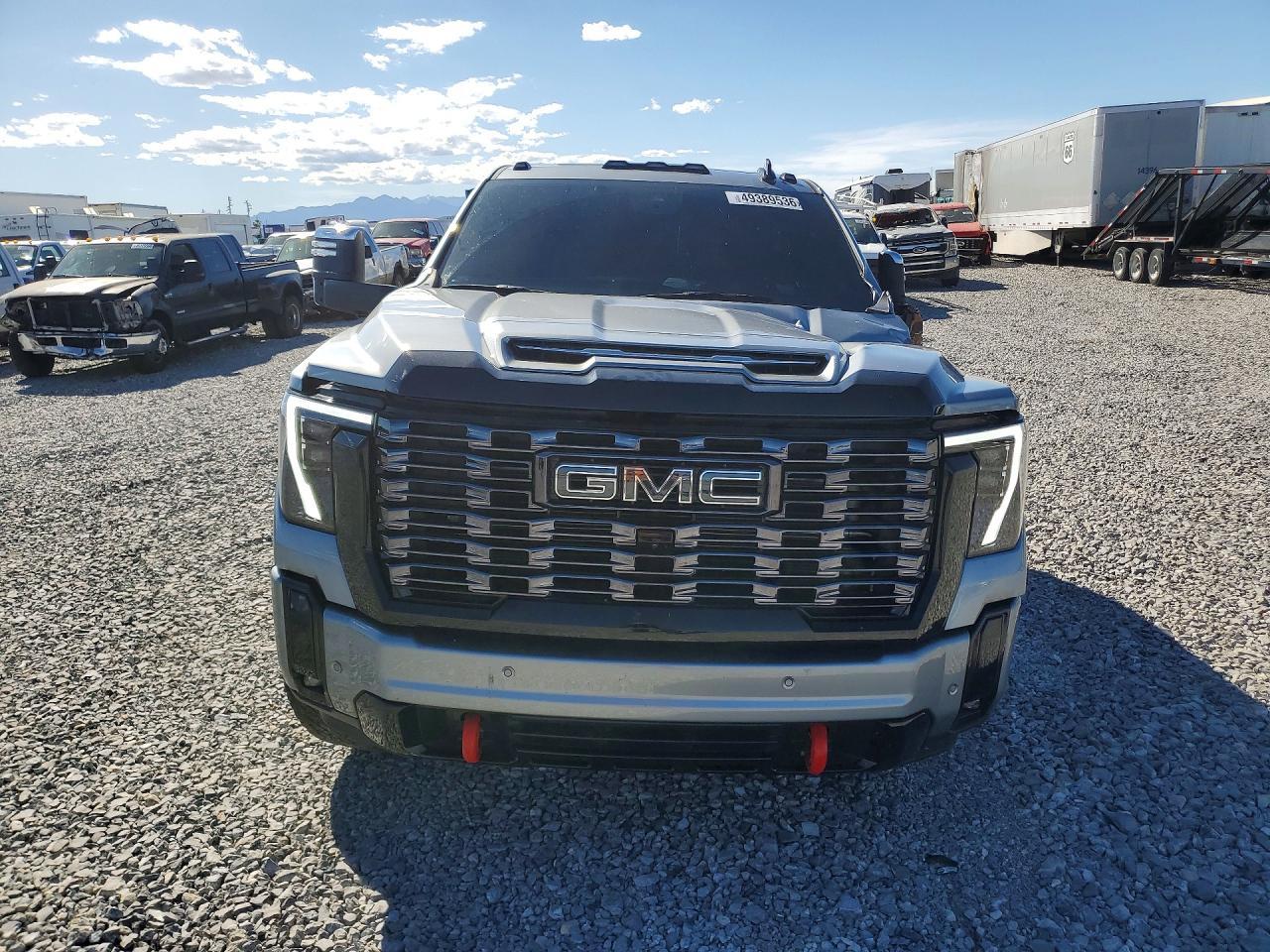 2025 GMC Sierra