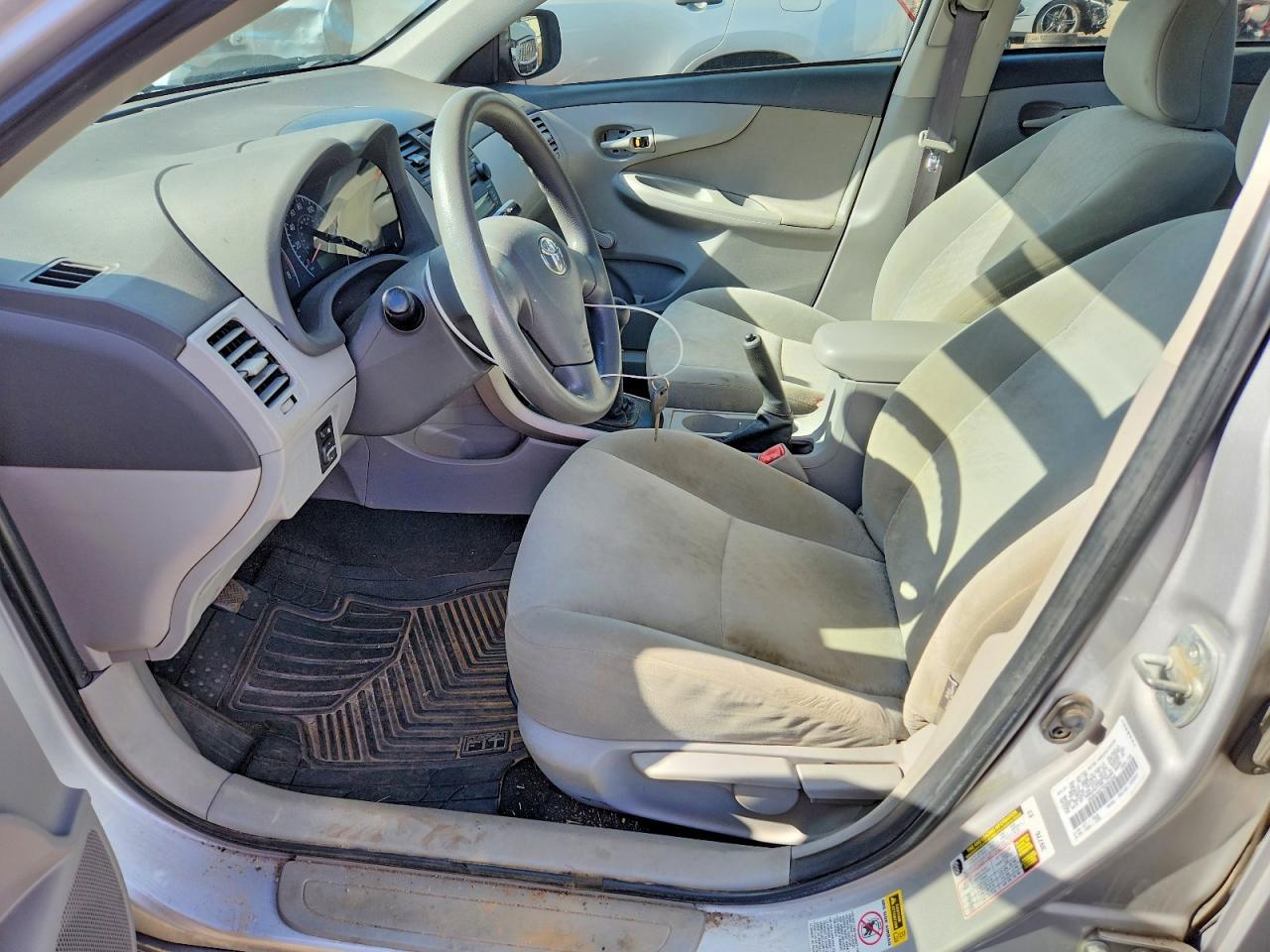 2009 TOYOTA COROLLA