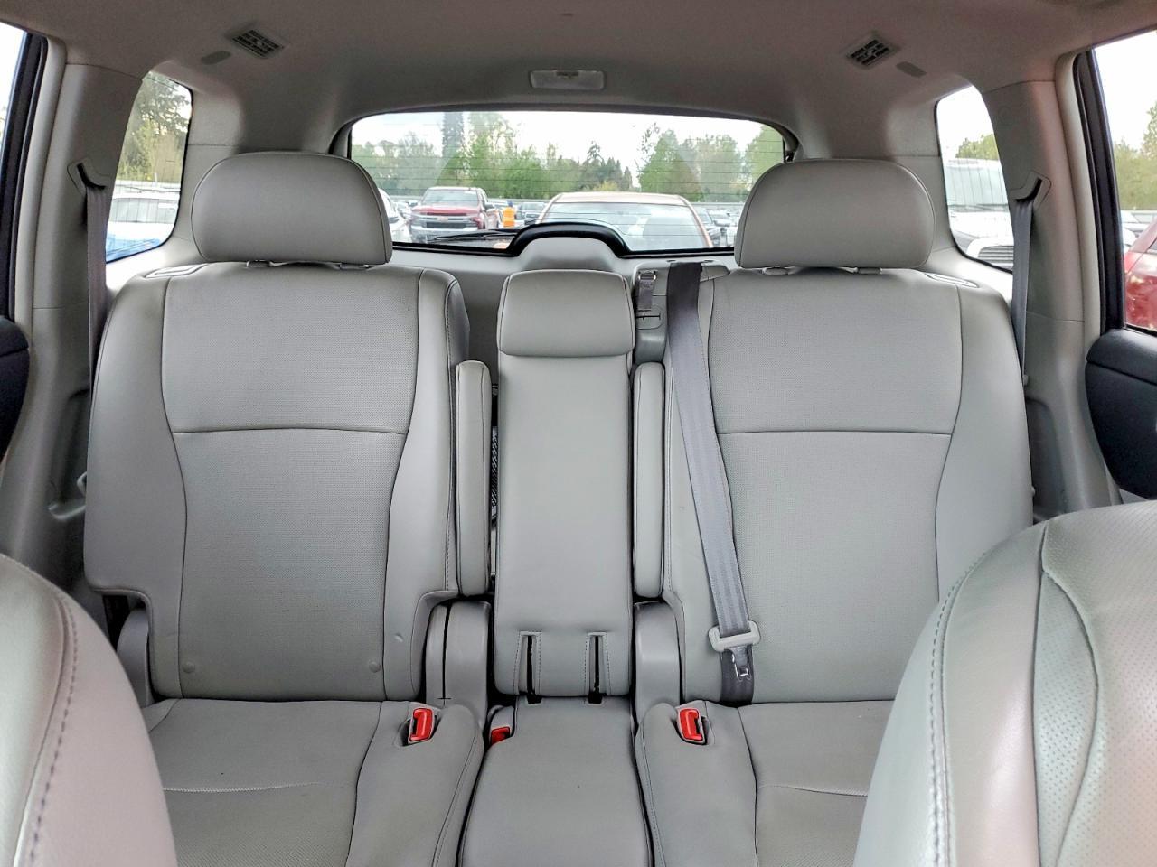 2012 TOYOTA HIGHLANDER