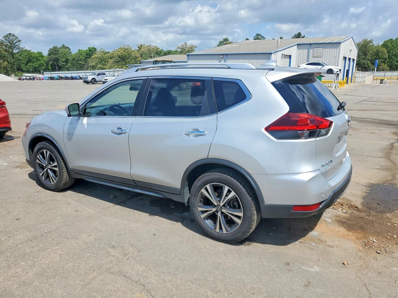 2019 NISSAN ROGUE