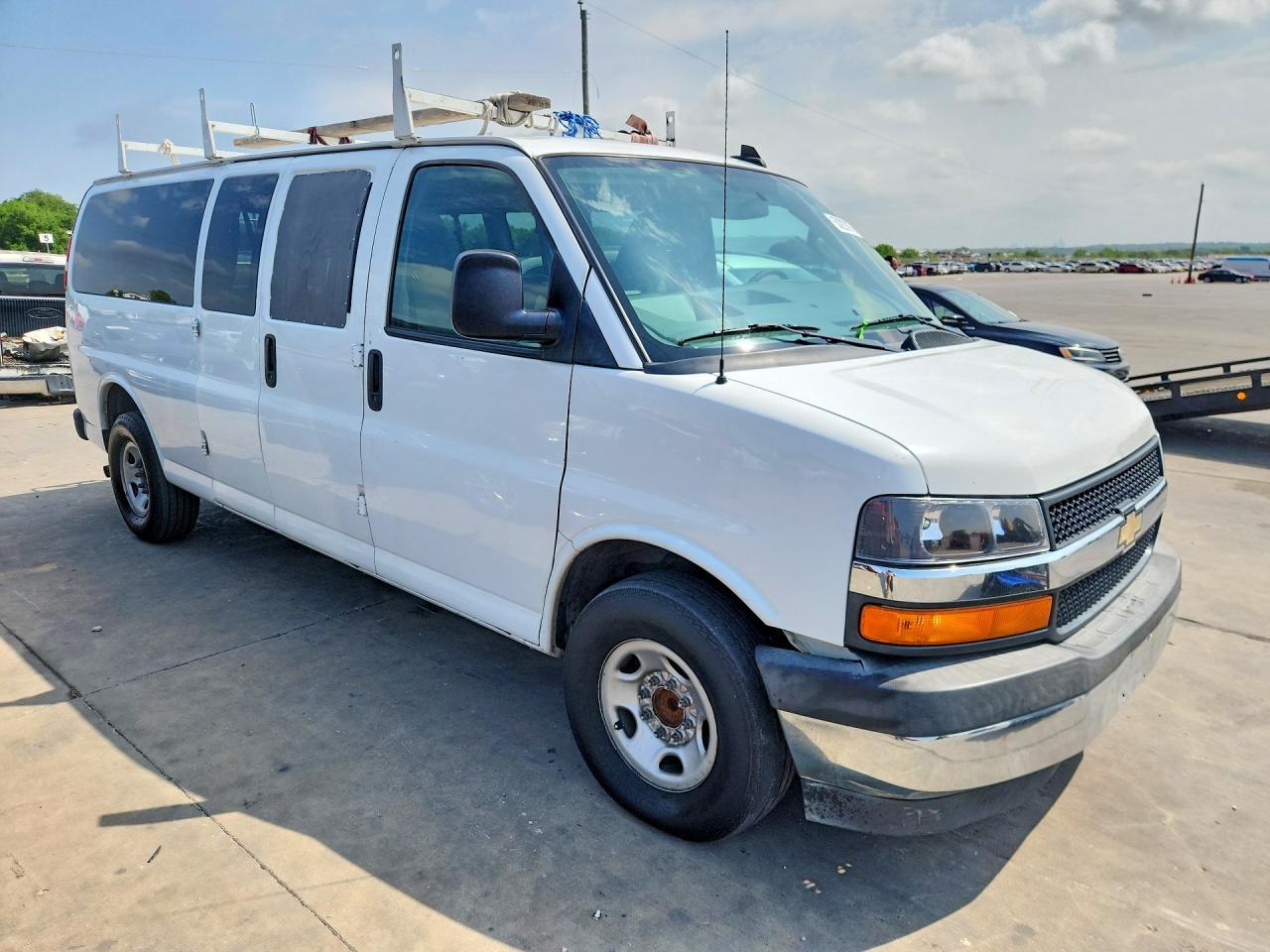 2017 CHEVROLET Express 3500