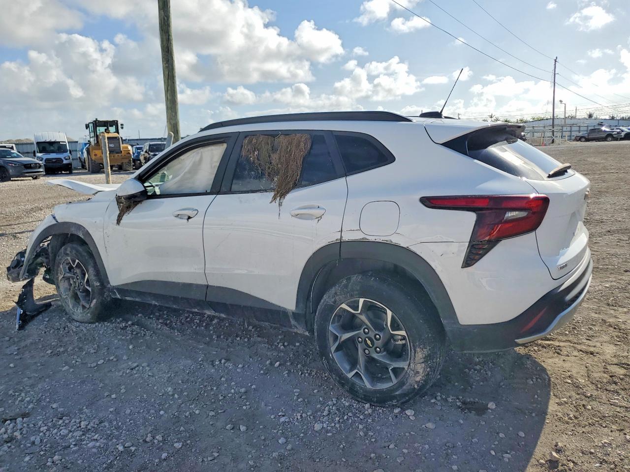 2025 CHEVROLET TRAX
