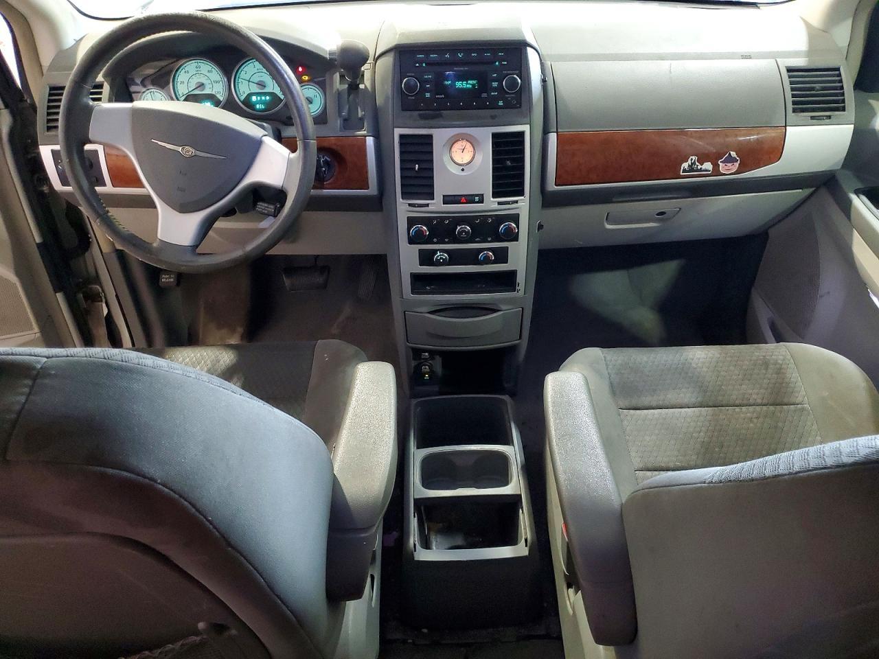 2009 CHRYSLER Town & Country