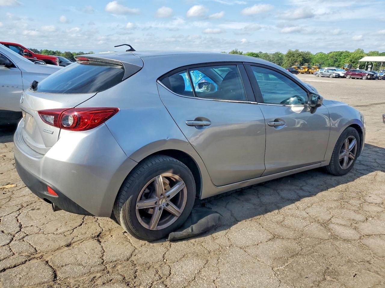 2014 MAZDA 3