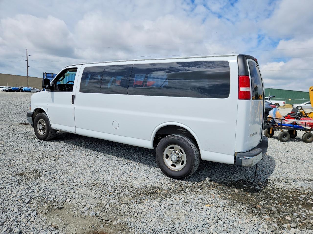 2018 CHEVROLET Express 3500