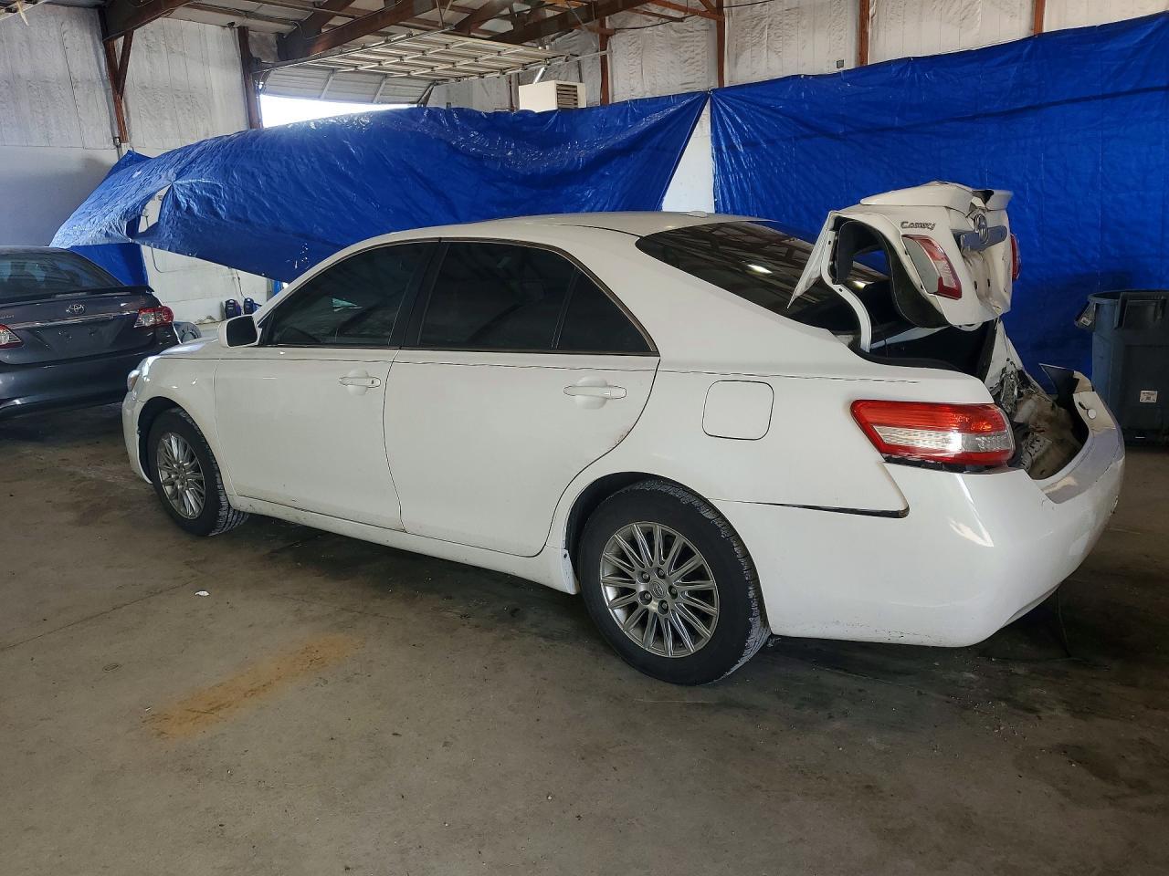 2010 TOYOTA CAMRY