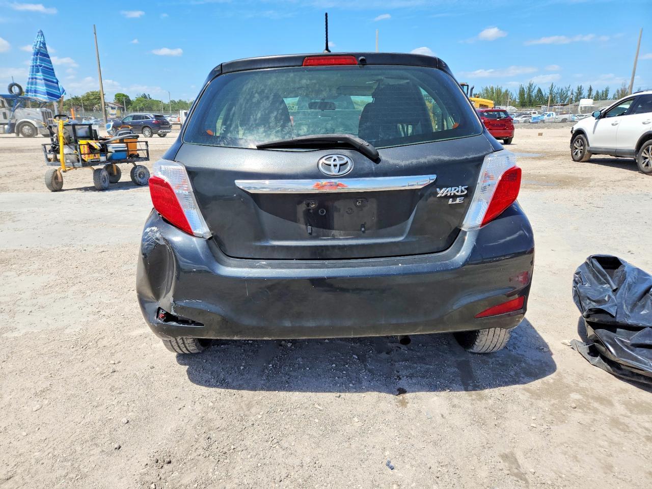 2014 TOYOTA YARIS