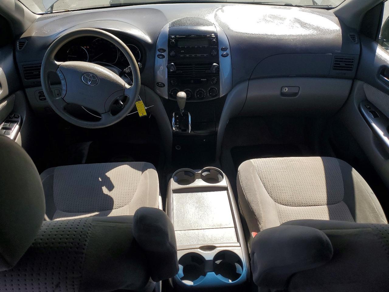 2008 TOYOTA SIENNA