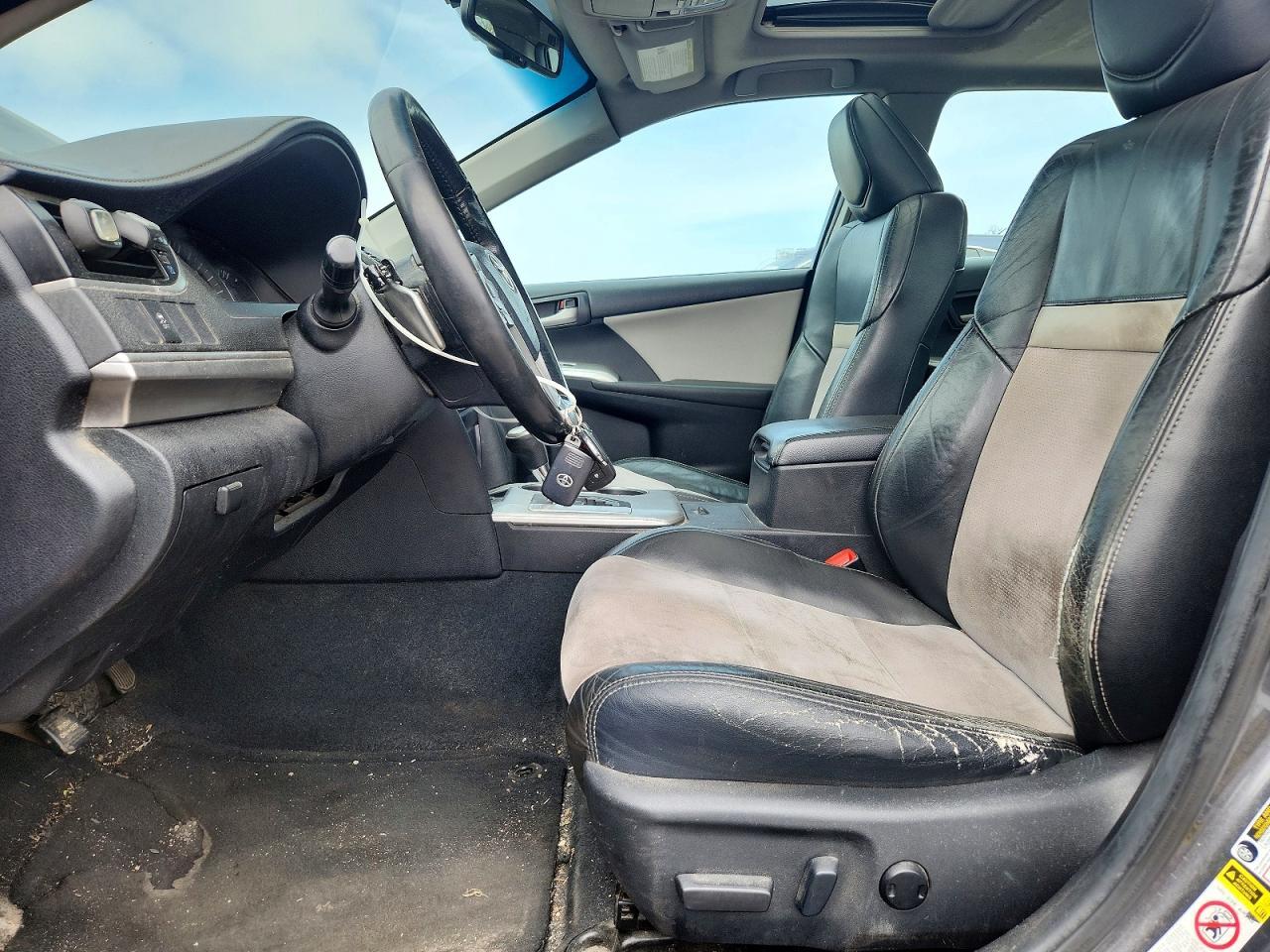 2012 TOYOTA CAMRY
