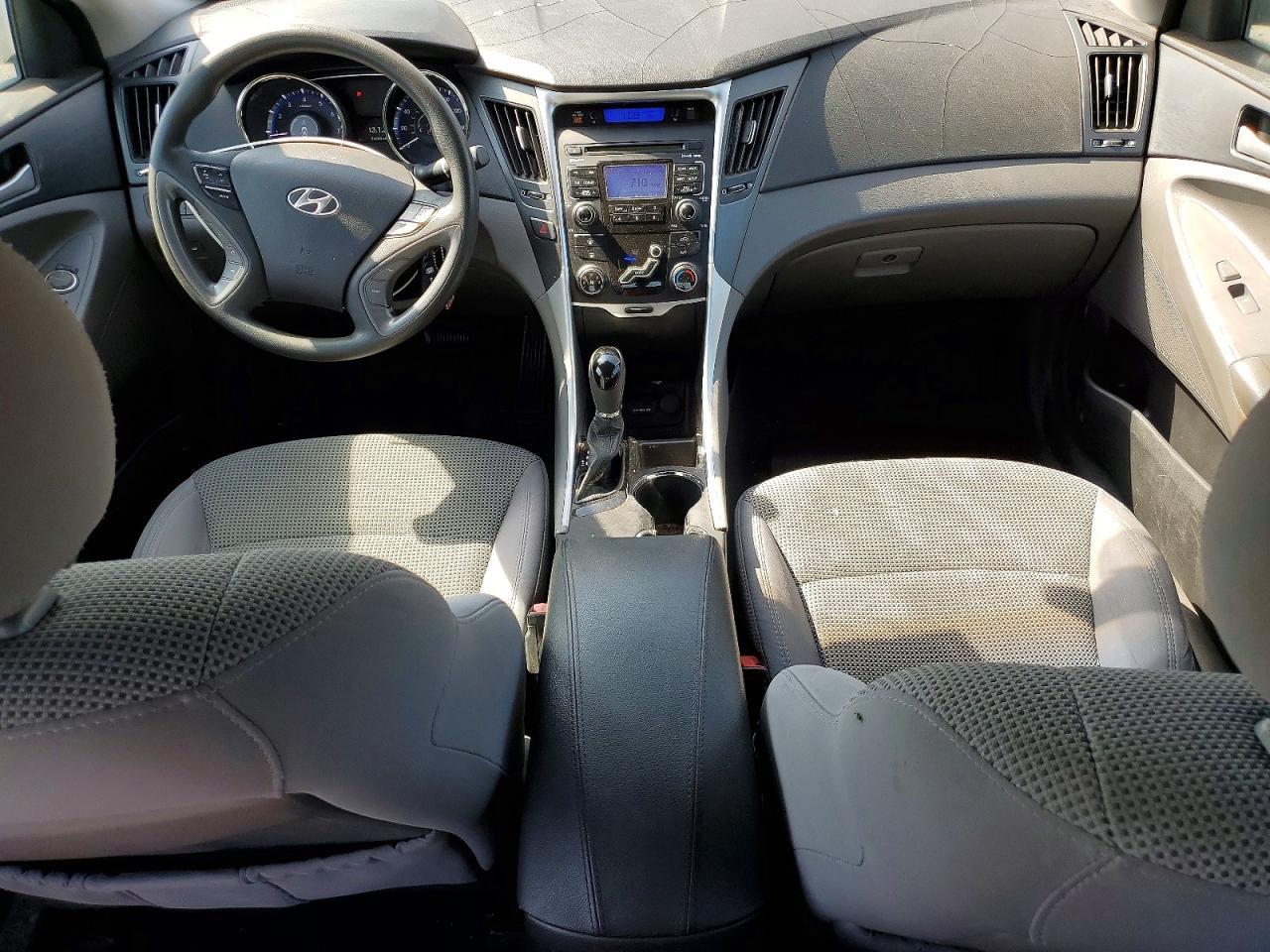 2011 HYUNDAI SONATA