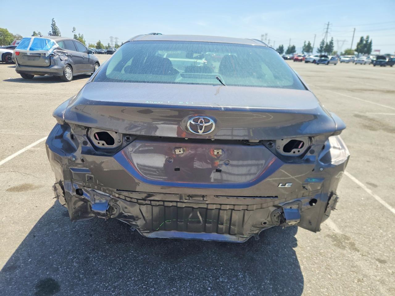 2018 TOYOTA CAMRY