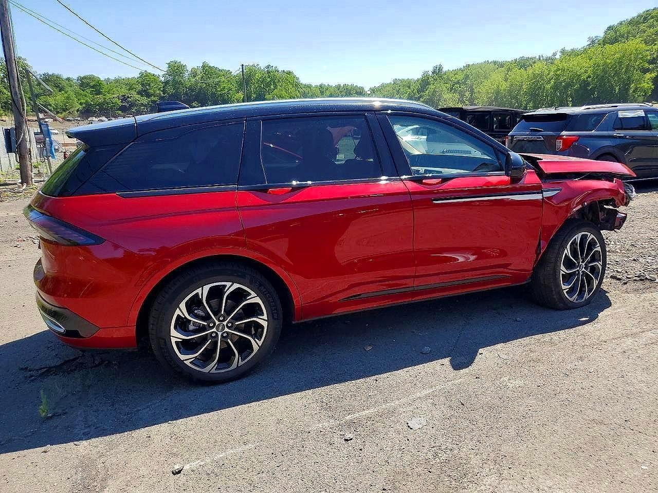 2025 LINCOLN Nautilus