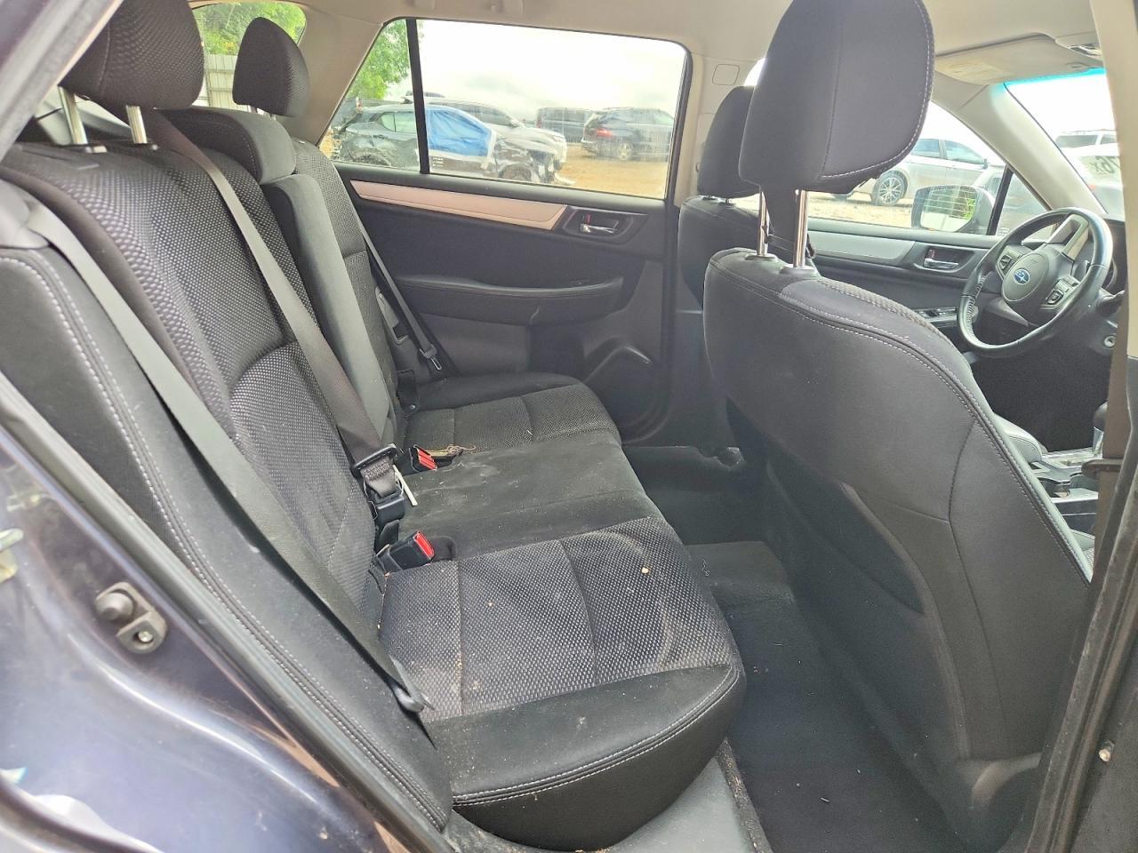2015 SUBARU Outback