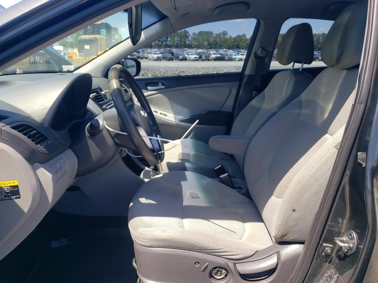 2013 HYUNDAI ACCENT