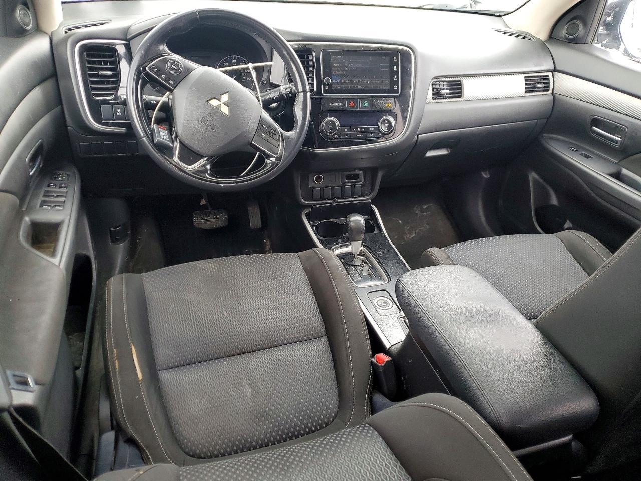 2017 MITSUBISHI outlander