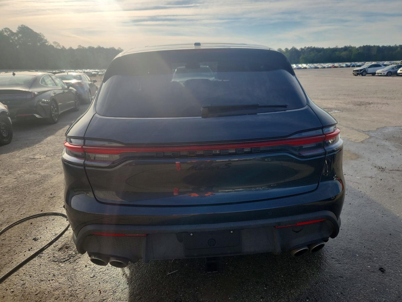 2026 PORSCHE Macan