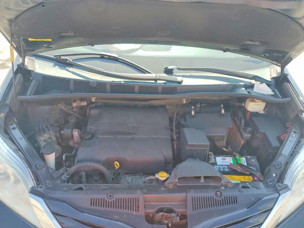 2015 TOYOTA SIENNA