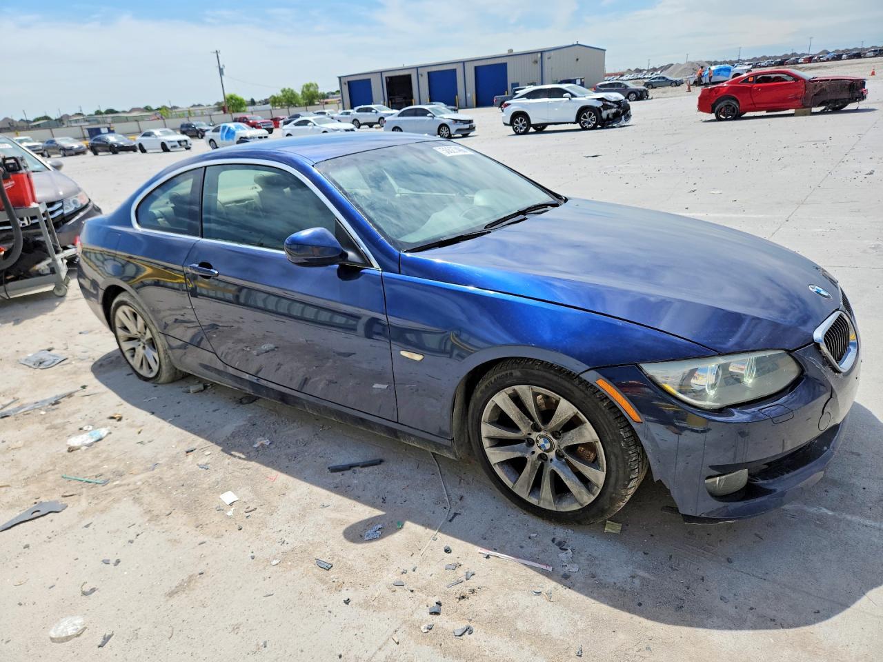 2013 BMW 3 SERIES