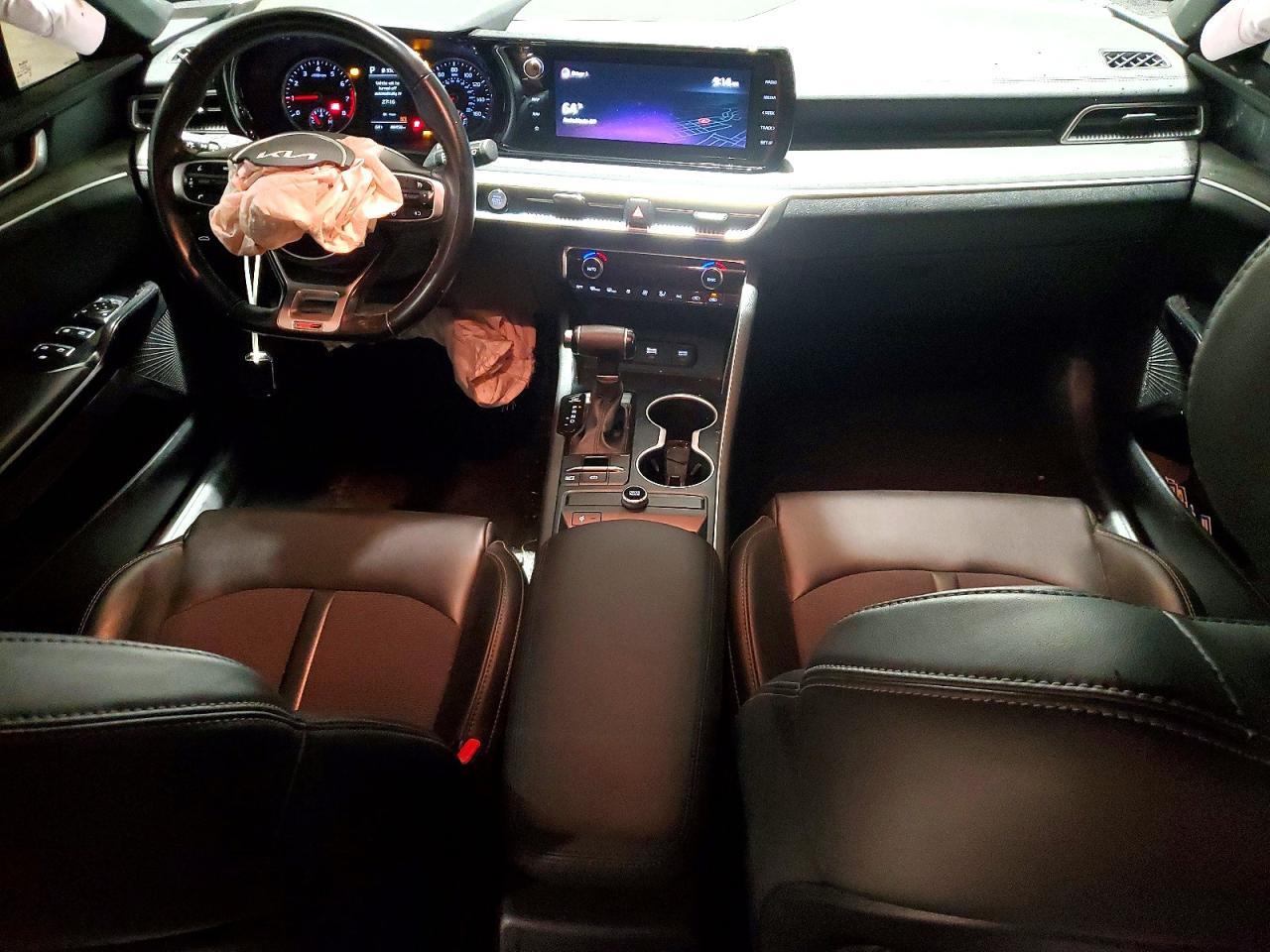 2022 KIA K5