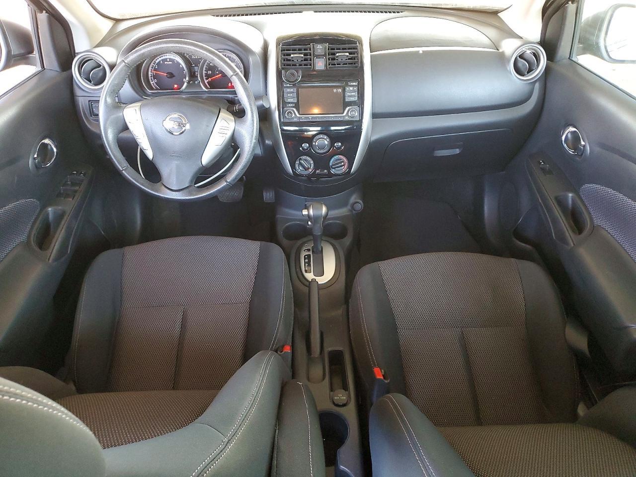 2017 NISSAN VERSA