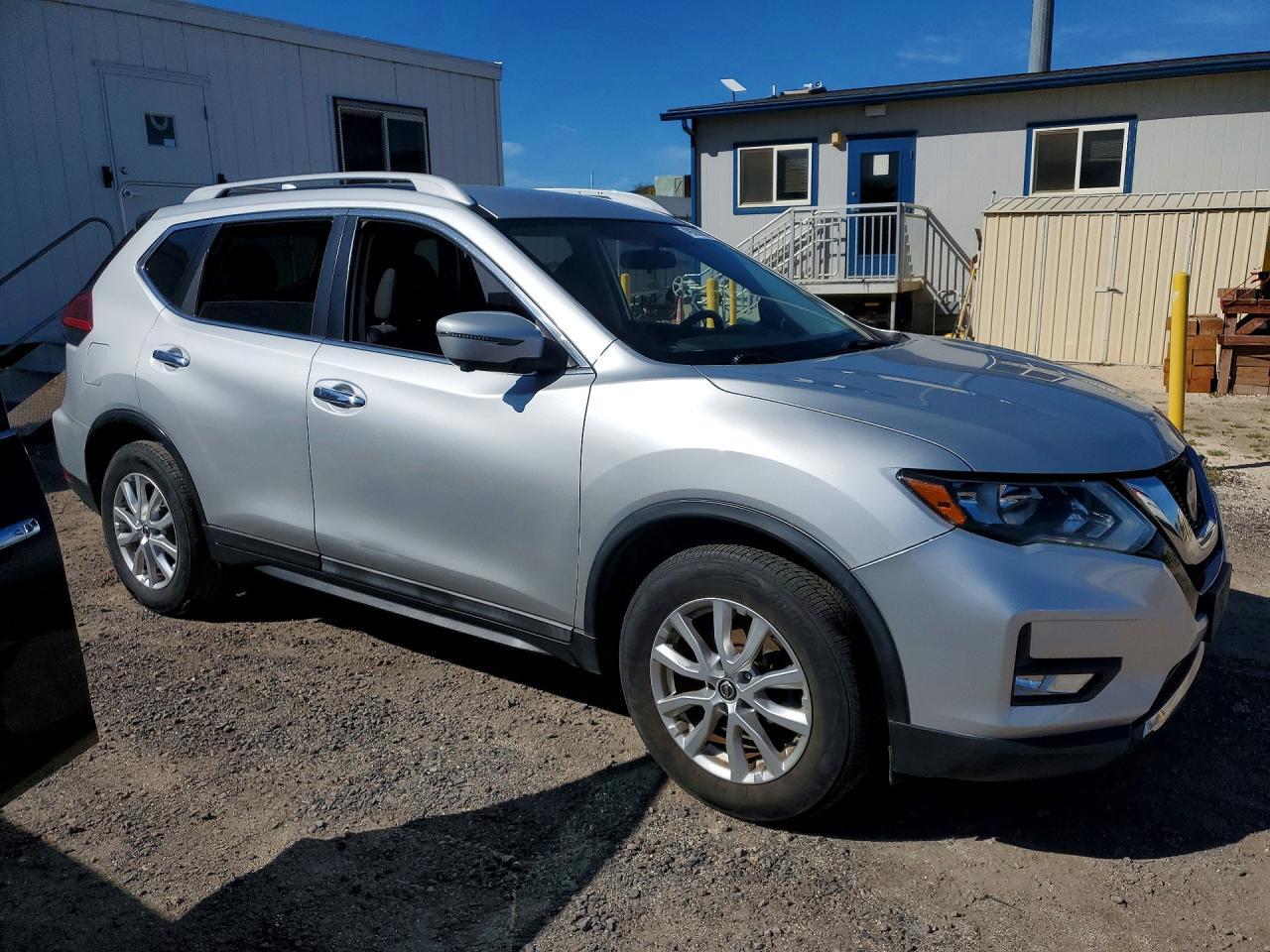 2018 NISSAN ROGUE
