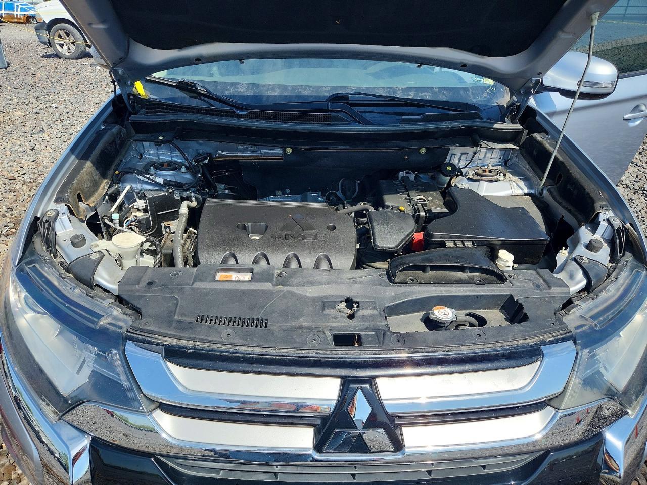 2016 MITSUBISHI outlander