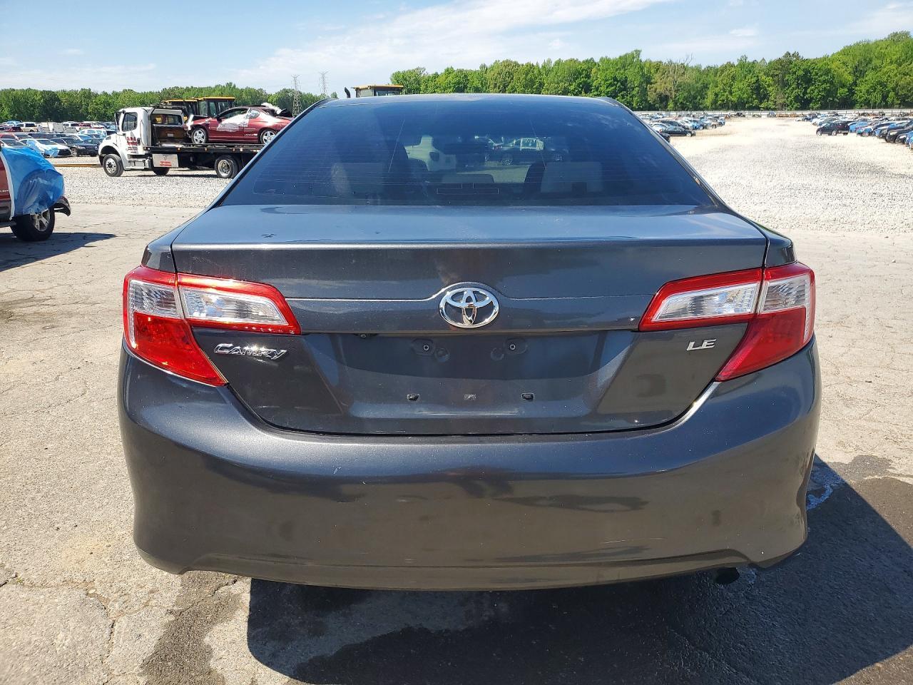 2014 TOYOTA CAMRY
