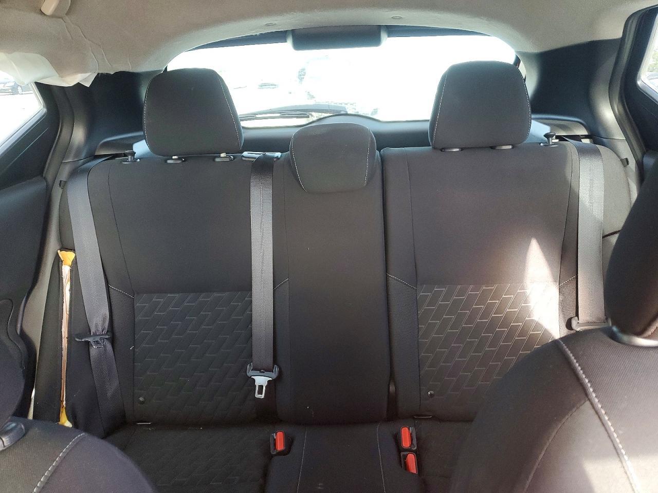 2021 NISSAN KICKS