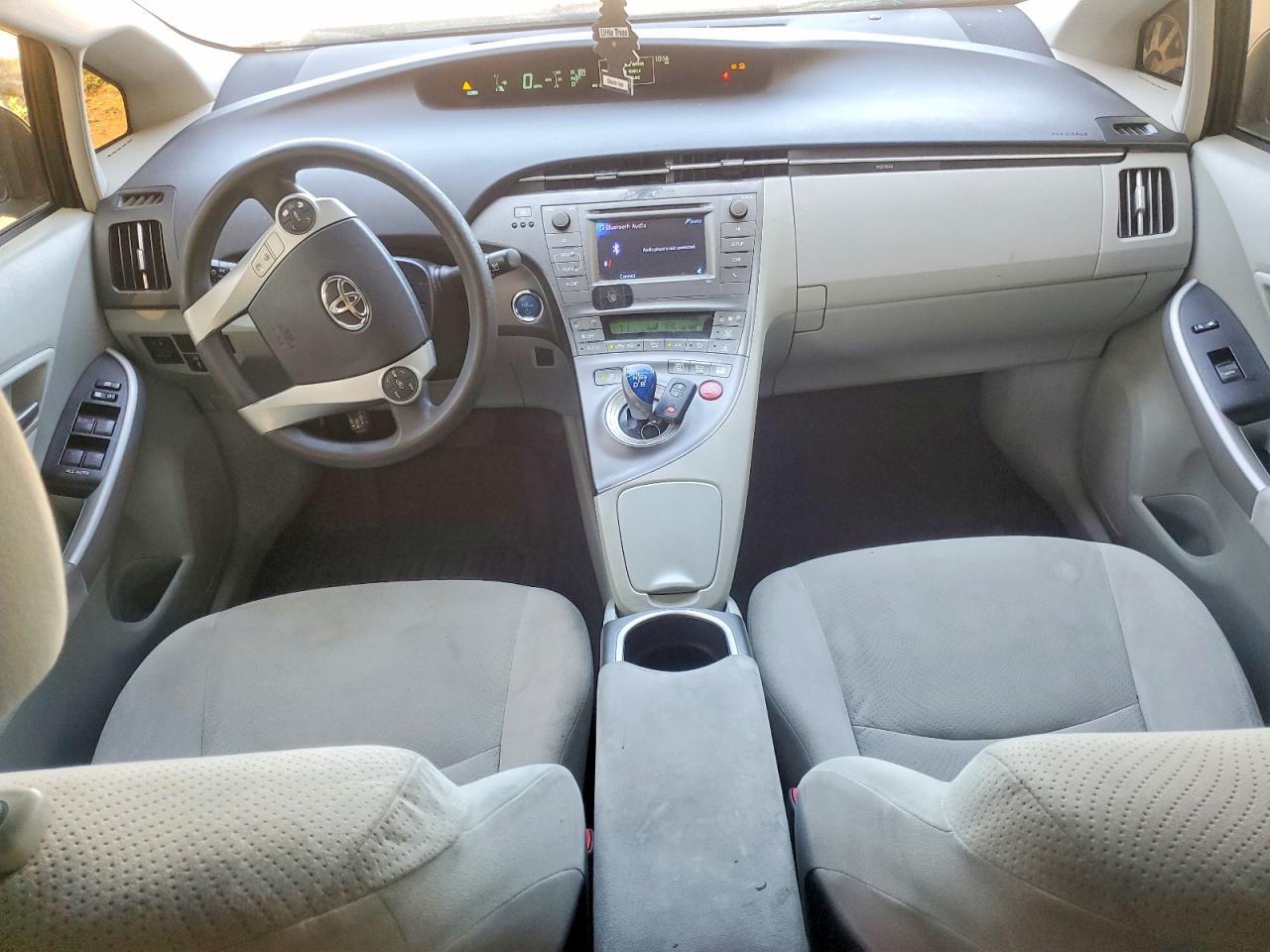 2012 TOYOTA PRIUS