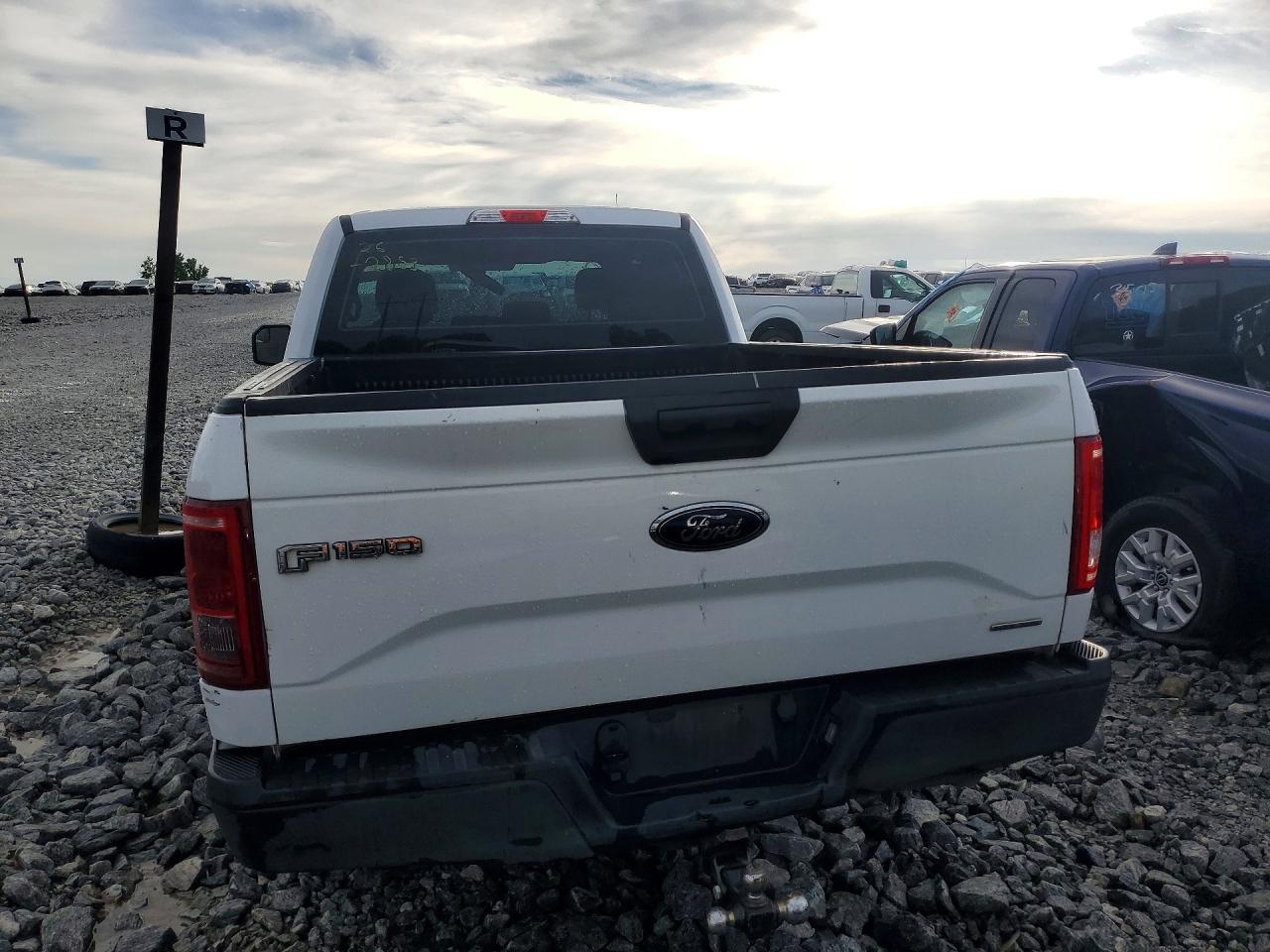 2015 FORD F-150