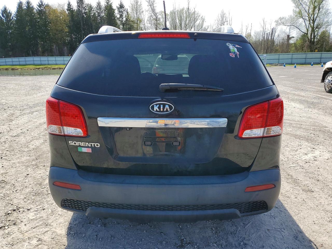2011 KIA SORENTO