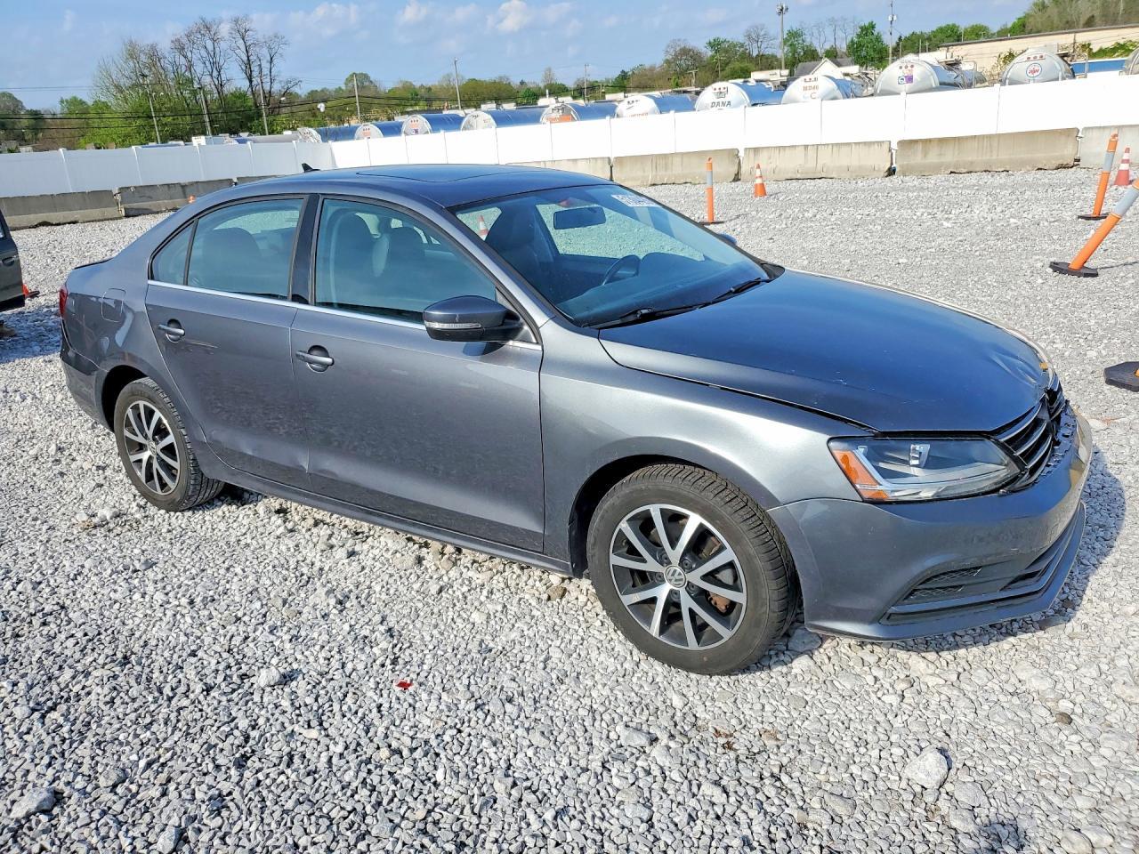 2017 VOLKSWAGEN JETTA