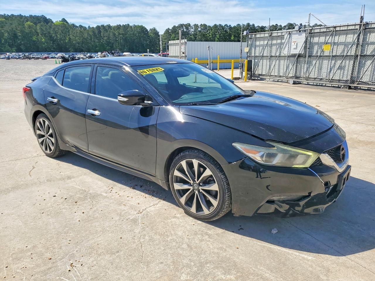 2016 NISSAN Maxima