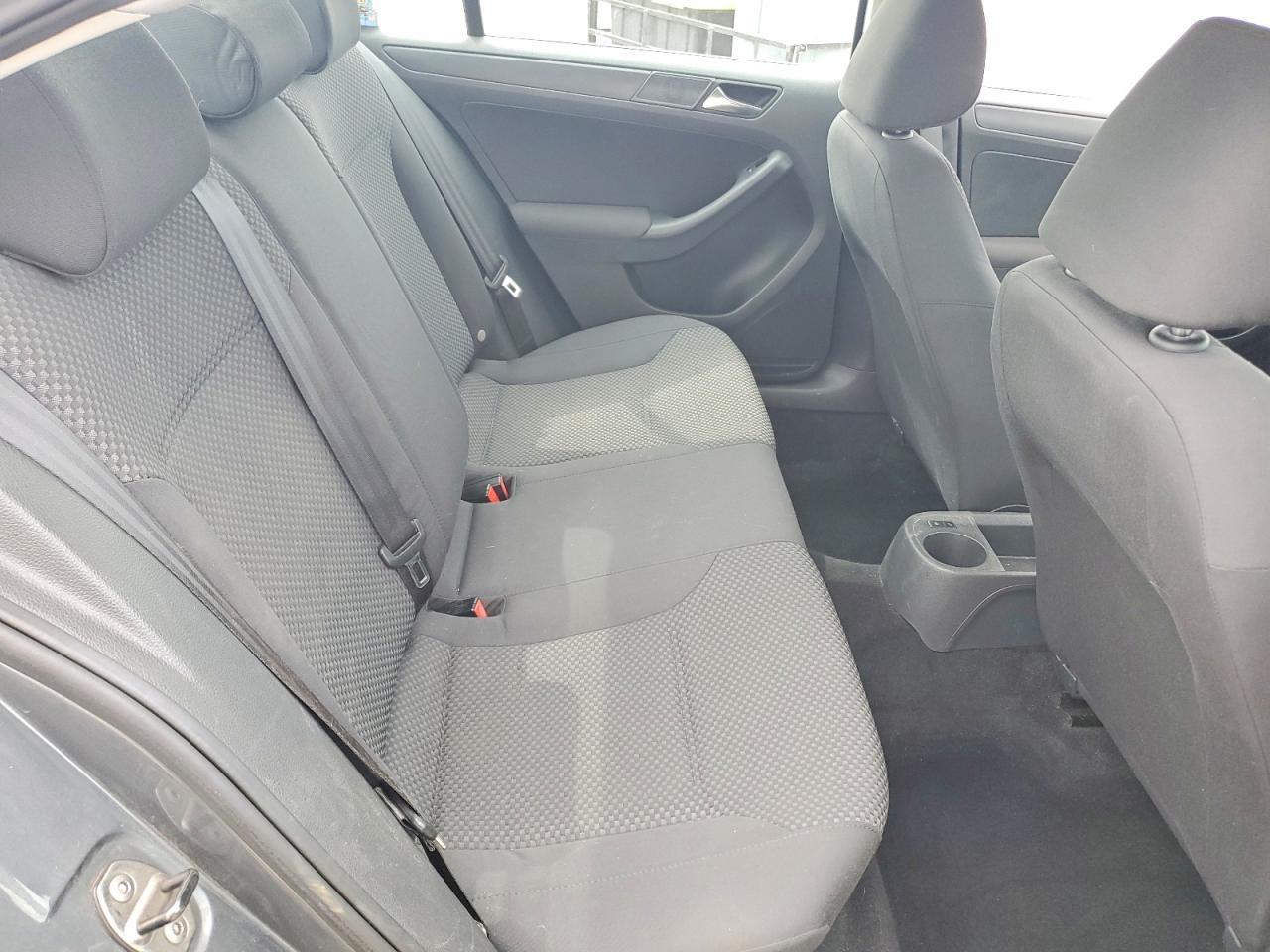 2011 VOLKSWAGEN JETTA