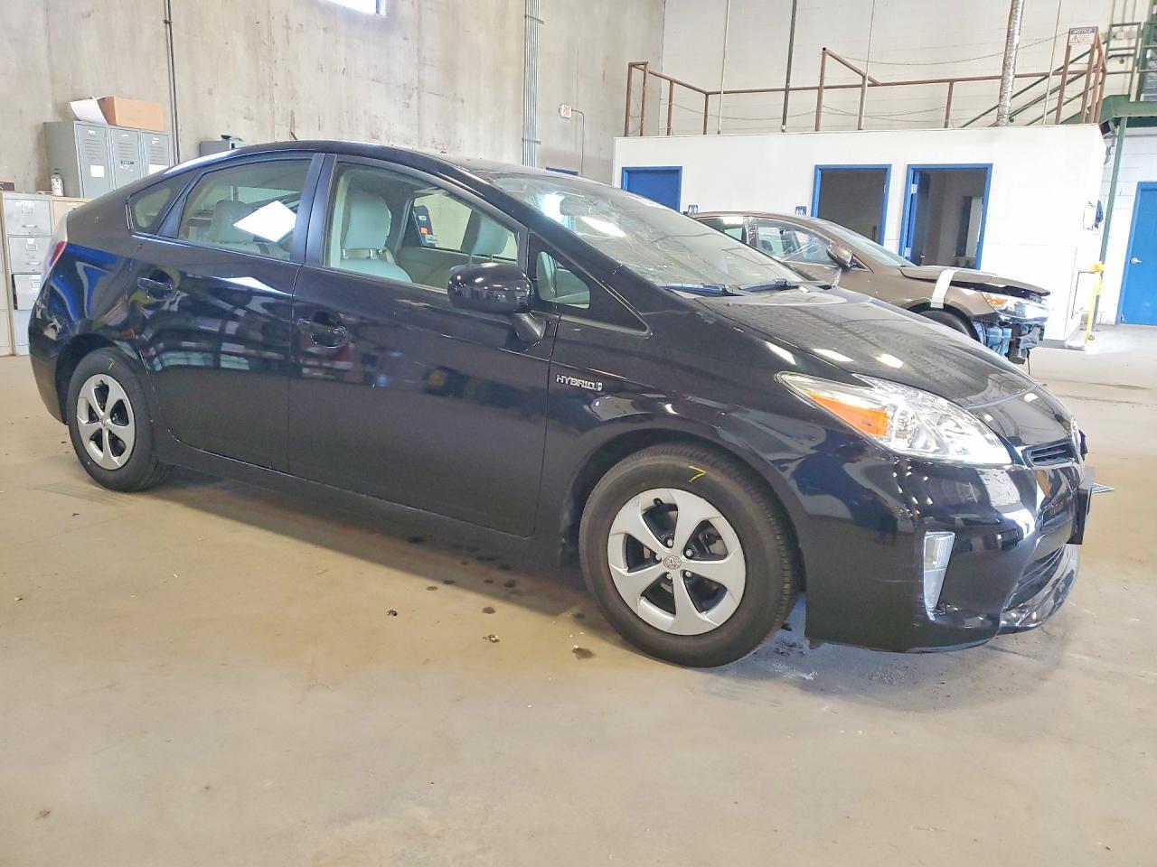 2015 TOYOTA PRIUS