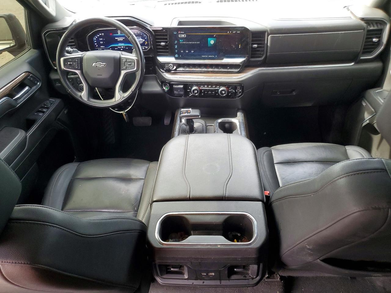 2023 CHEVROLET Silverado