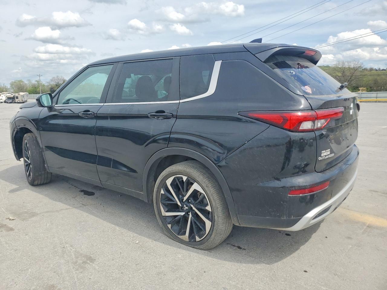 2023 MITSUBISHI outlander