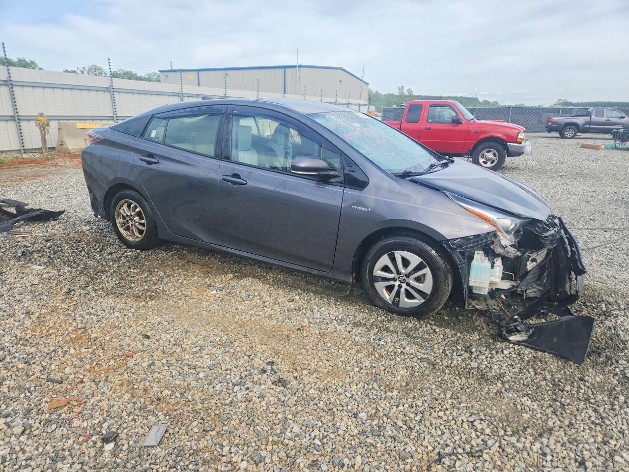 2016 TOYOTA PRIUS