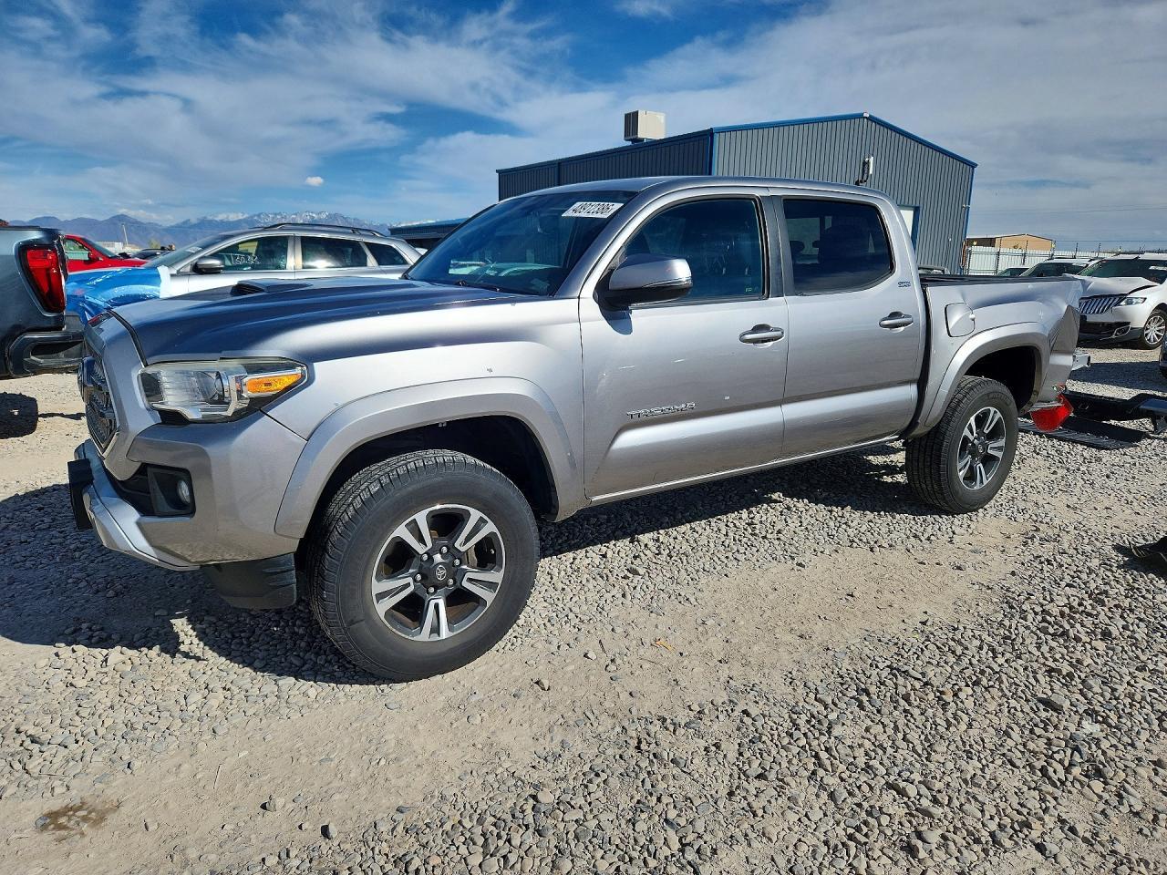 2016 TOYOTA TACOMA