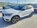 2022 VOLVO XC40
