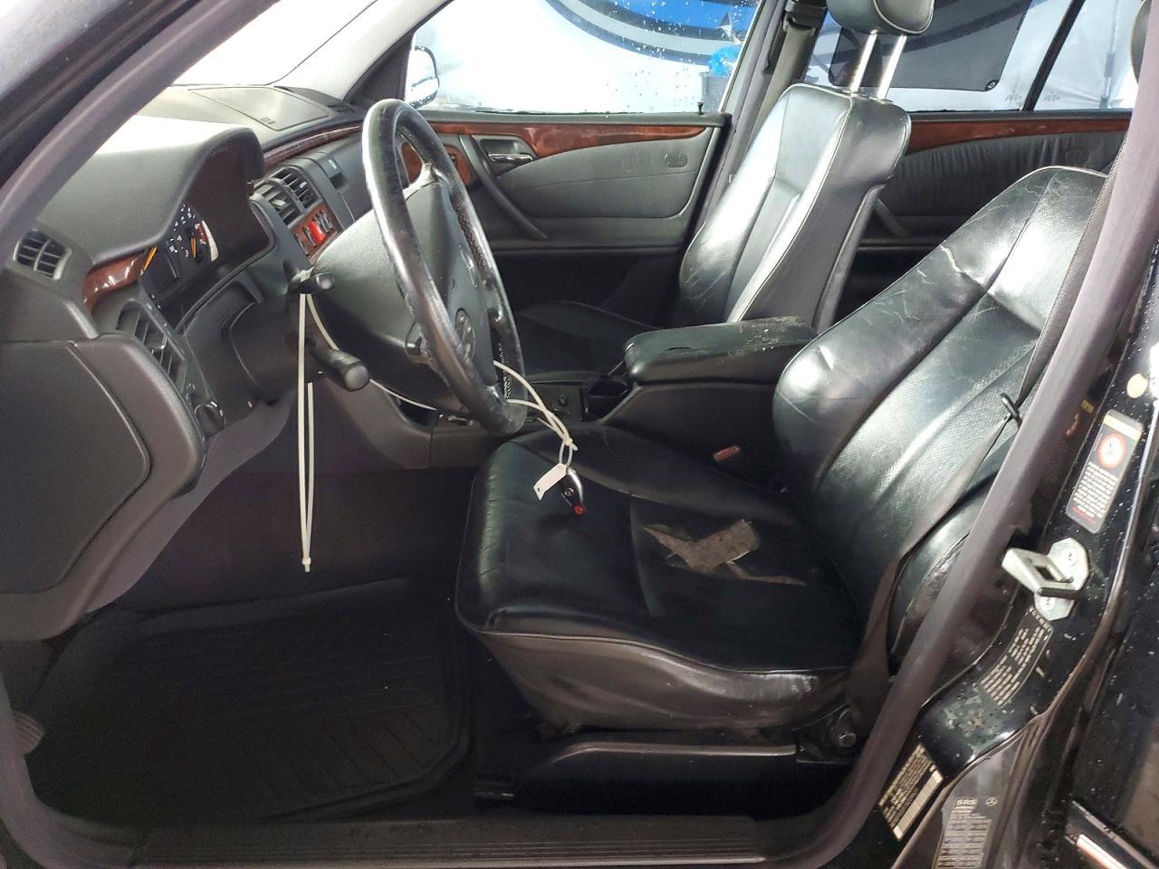 2001 MERCEDES-BENZ E-Class