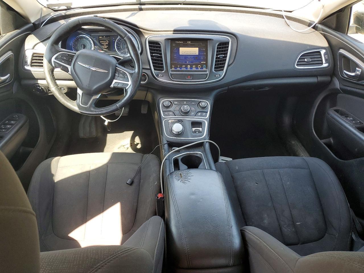 2016 CHRYSLER 200