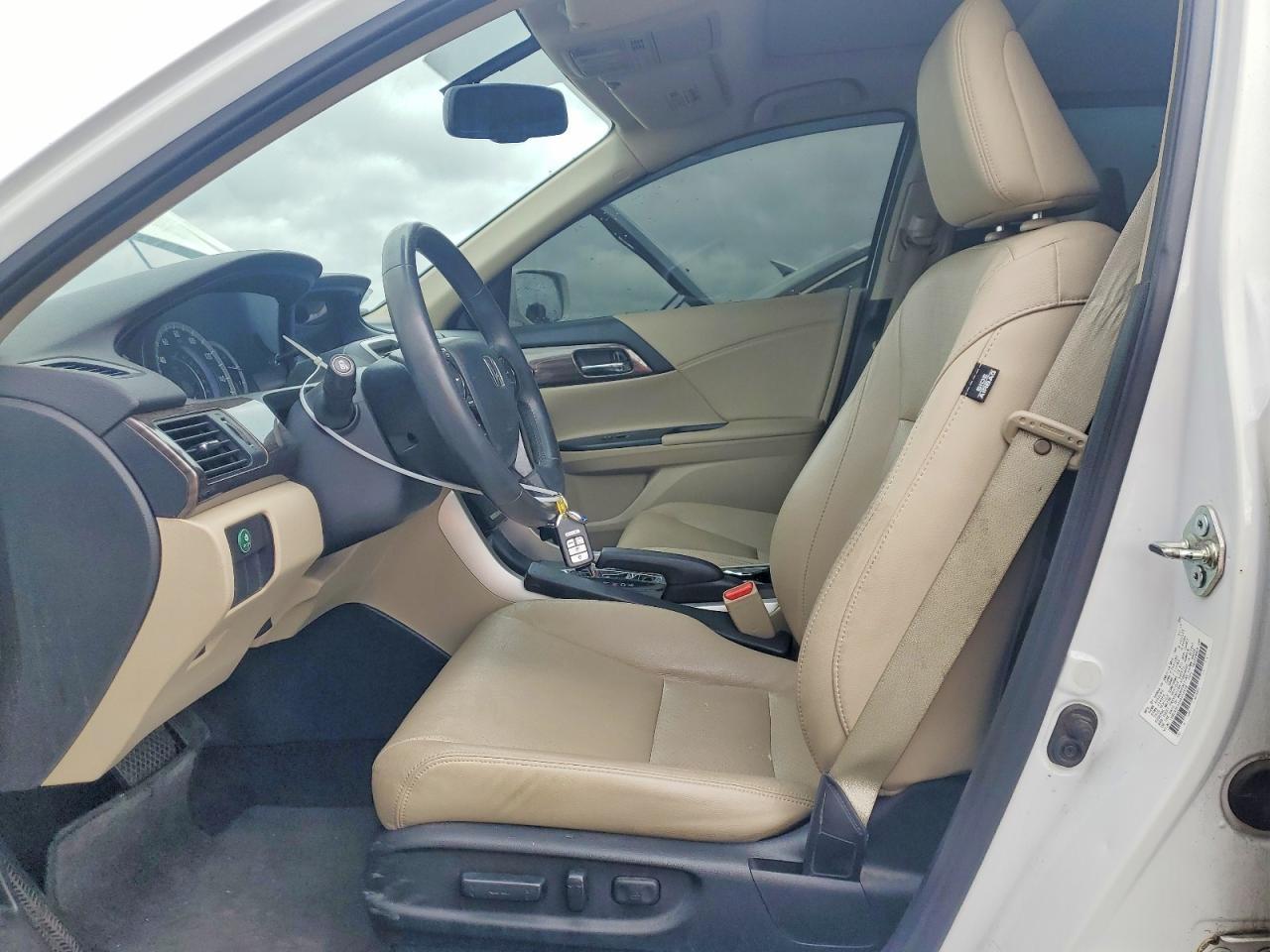 2017 HONDA ACCORD