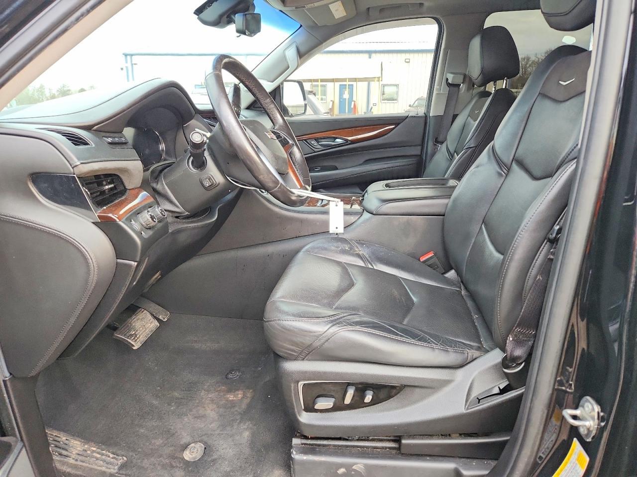 2019 CADILLAC Escalade ESV